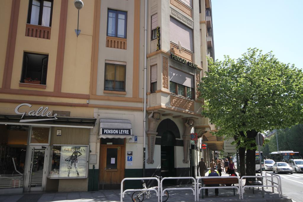 Pension Leyre Hotel Pamplona Exterior photo